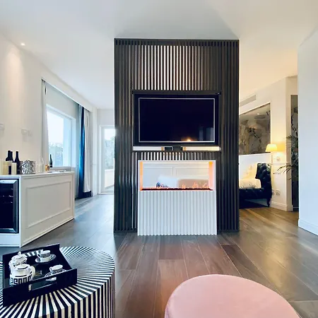 Hotell Monastero Dei Santi