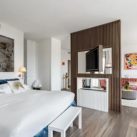 Hotell Monastero Dei Santi