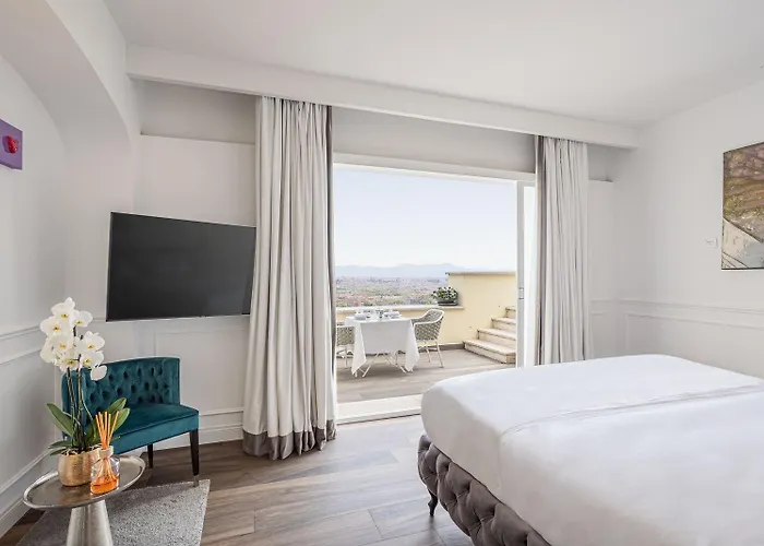 Monastero Dei Santi 5*