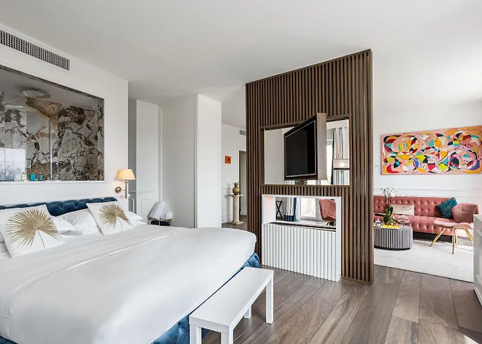 Отель Monastero Dei Santi